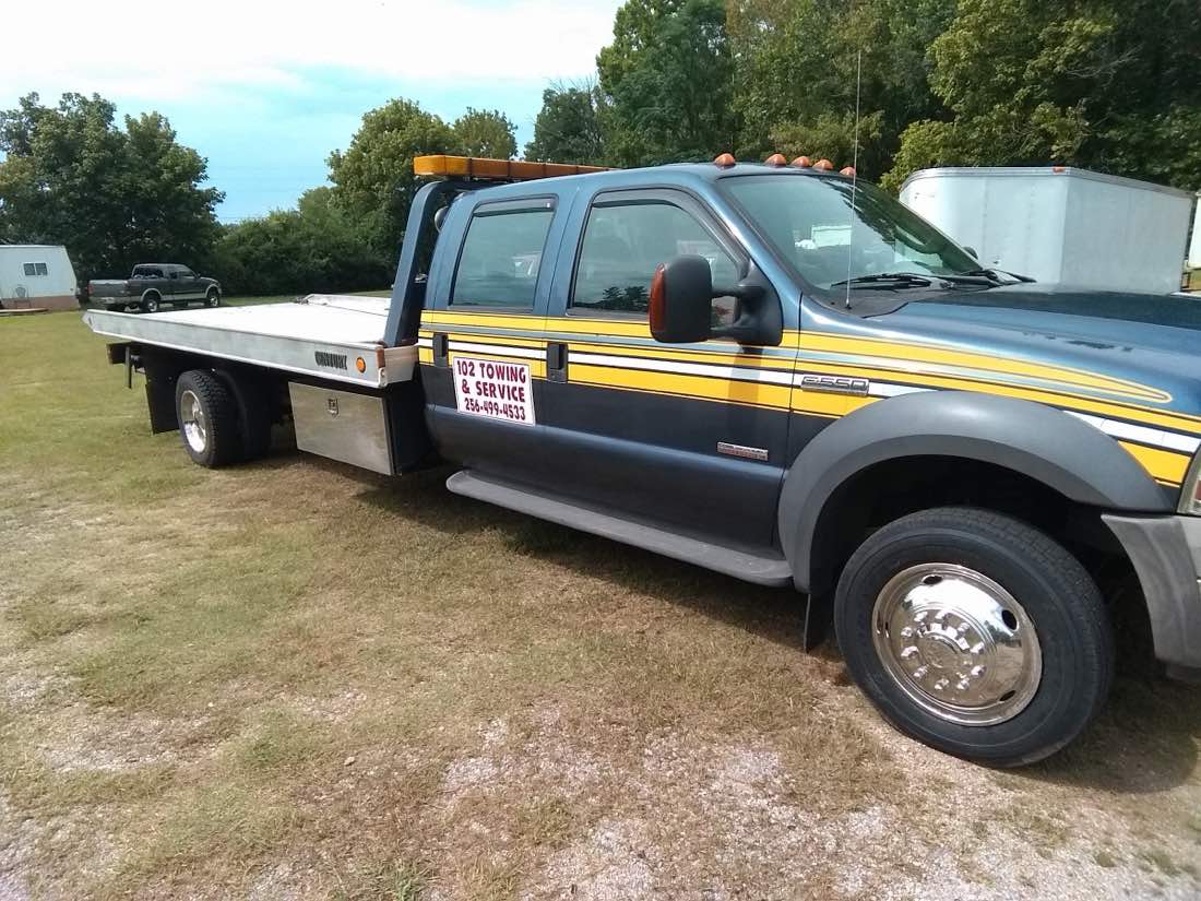 102 Towing & Service tow truck
