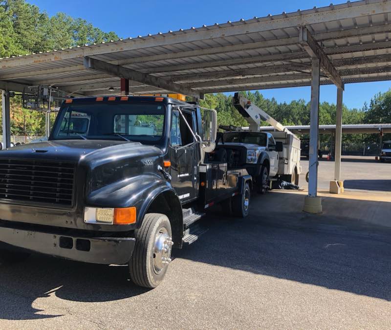 102 Towing & Service tow truck